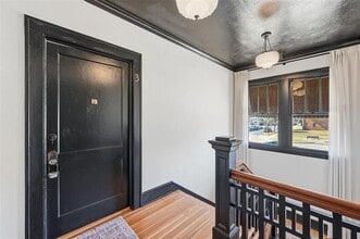 702 N Bishop Ave in Dallas, TX - Building Photo - Building Photo