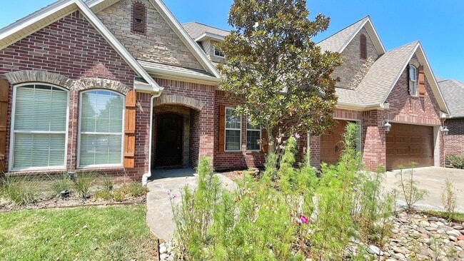 1501 NE Greenbrier Ct in Bentonville, AR - Building Photo - Building Photo