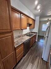 1060 S Parker Rd, Unit 37 in Denver, CO - Building Photo - Building Photo