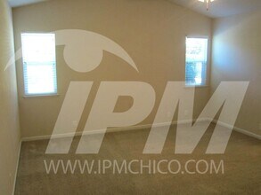 2608 Doral Way in Chico, CA - Building Photo - Building Photo