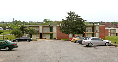 Palmetto South Apartment in Tallahassee, FL - Foto de edificio - Building Photo