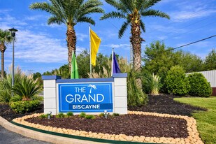Grand Biscayne in Biloxi, MS - Building Photo