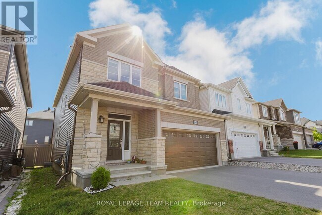 125 Robin Easey Ave in Ottawa, ON - Building Photo - Building Photo