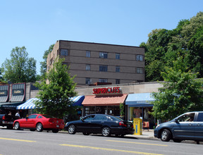 3408 Connecticut Ave NW in Washington, DC - Foto de edificio - Building Photo