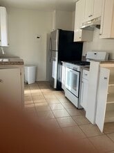 834 7th St, Unit 6 in Santa Monica, CA - Building Photo - Building Photo