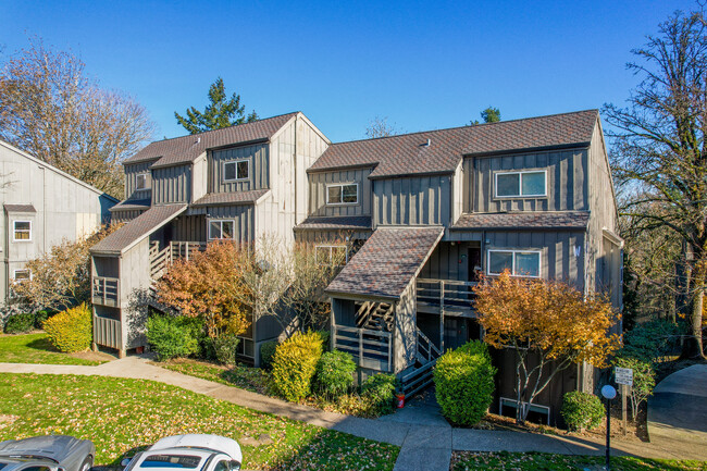 Tanglewood in Lake Oswego, OR - Foto de edificio - Primary Photo