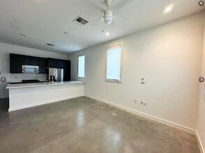 1931 E 38th 1/2 St in Austin, TX - Building Photo - Building Photo