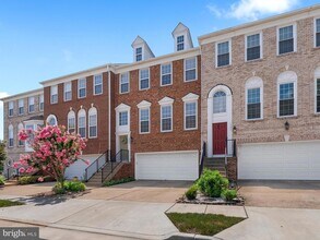 15005 Danube Way, Unit 17 in Haymarket, VA - Building Photo - Building Photo