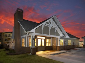 The Gibraltar Senior in Clute, TX - Building Photo - Building Photo