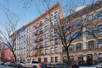 546 W 156th St in New York, NY - Building Photo - Primary Photo