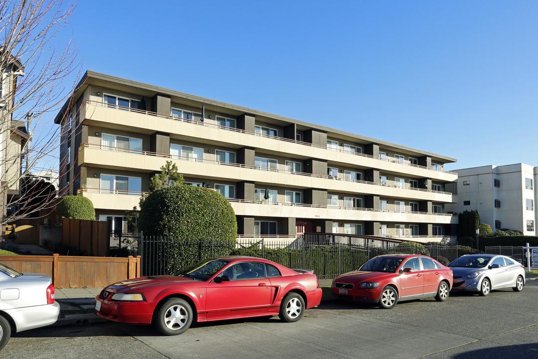 The Diplomat in Seattle, WA - Building Photo