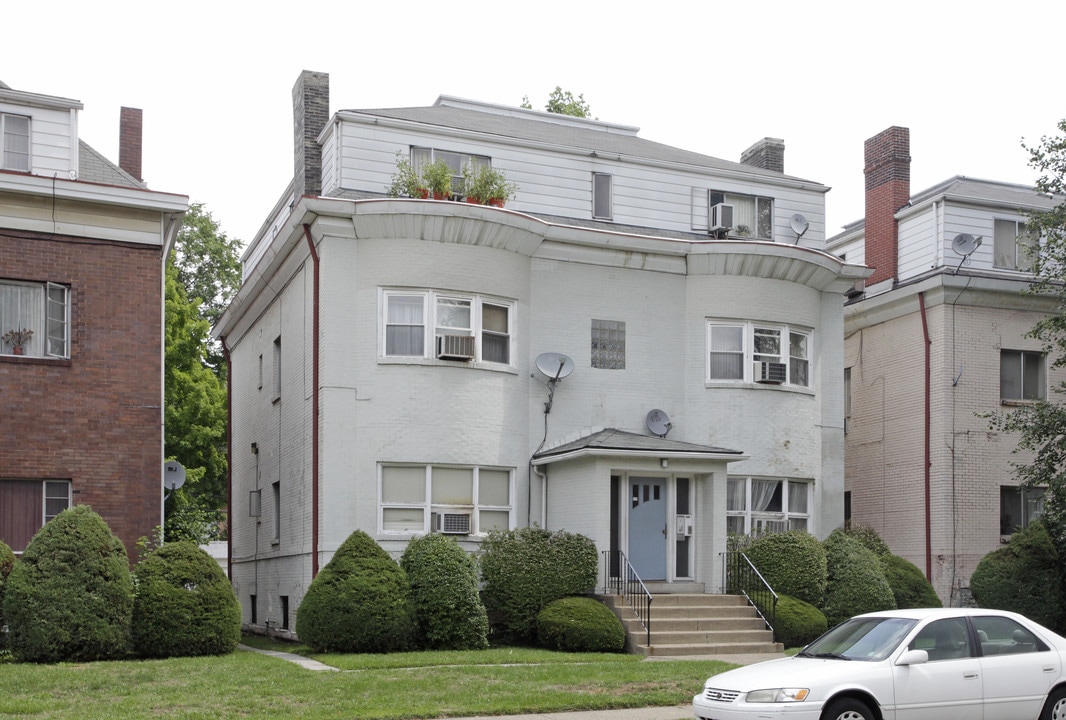 5507 Stanton Ave in Pittsburgh, PA - Building Photo