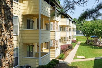 The Park at Carlyle and Callington in Birmingham, AL - Building Photo - Building Photo