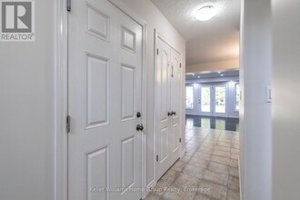 35 Amsterdam Crescent in Guelph, ON - Building Photo - Building Photo