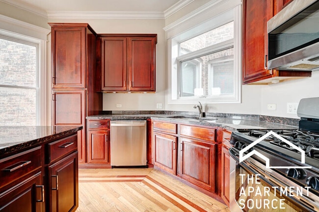 4734 S Prairie Ave, Unit 3 in Chicago, IL - Building Photo - Building Photo