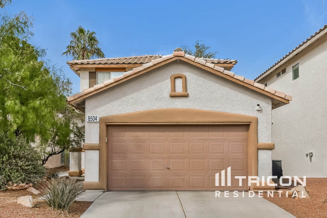 8504 Last Point Ave in Las Vegas, NV - Building Photo