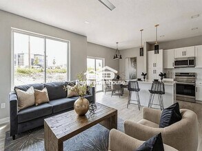 15588 Rocklyn Pl in Clive, IA - Building Photo - Building Photo