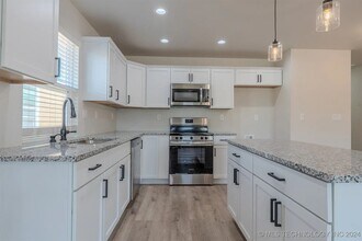 4119 W 57th St-Unit -Apt. A in Tulsa, OK - Building Photo - Building Photo