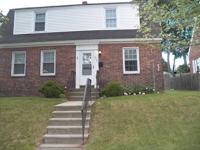 648 Kearsarge Way, Unit 648
