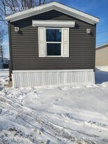 26 Phillip in Flat Rock, MI - Building Photo