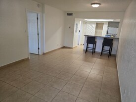 8302 Bardmoor Blvd, Unit 204 (#10) in Largo, FL - Building Photo