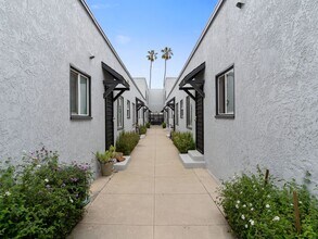 1711 E Appleton St in Long Beach, CA - Building Photo - Building Photo
