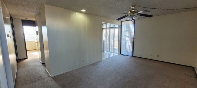 property at 625 600 W