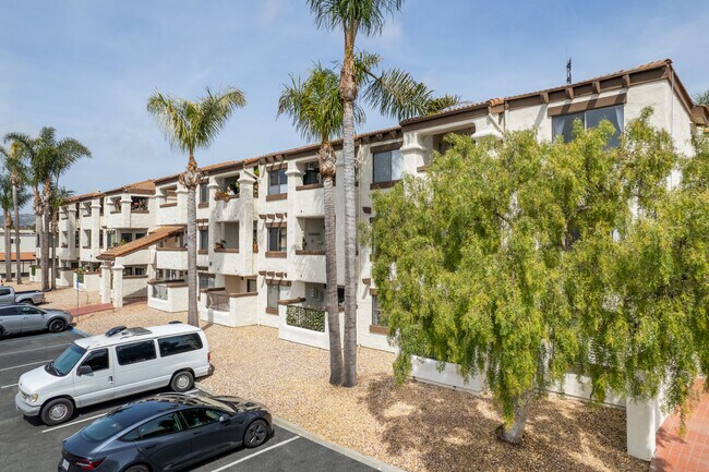 Vista Oceana in San Clemente, CA - Foto de edificio - Building Photo