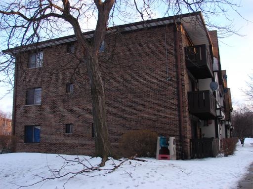 The Ponds in Westmont, IL - Building Photo - Building Photo