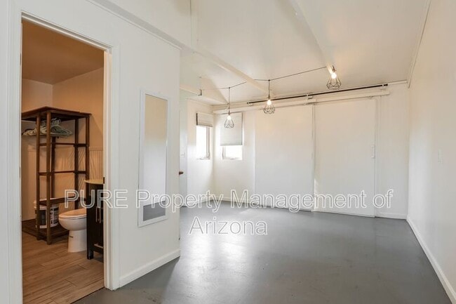 2925 N 15th Dr in Phoenix, AZ - Building Photo - Building Photo