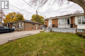 3386 Fellmore Dr in Mississauga, ON - Building Photo - Building Photo