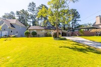 1507 Cortez Ln NE in Atlanta, GA - Building Photo - Building Photo