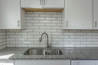 417 E Wall Ave in Des Moines, IA - Building Photo - Building Photo