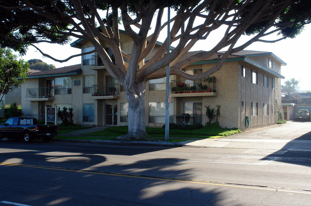 850 Main St in El Segundo, CA - Building Photo