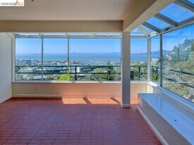 1301 Quarry Ct in Richmond, CA - Building Photo
