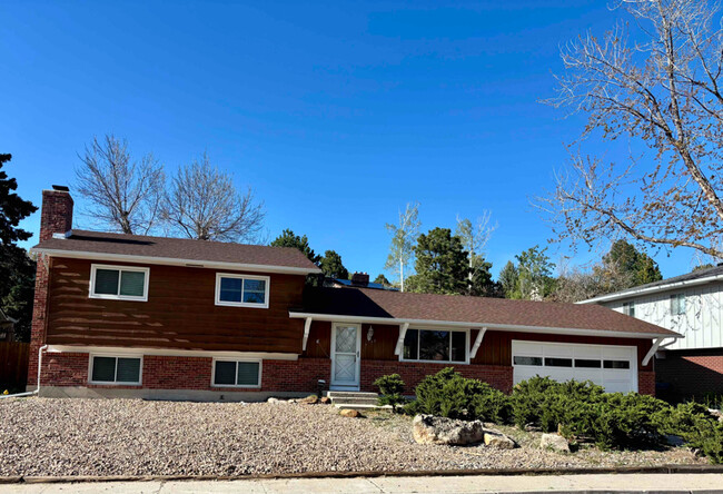 property at 4130 Valli Vista Rd