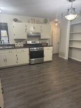 2404 N Gray St in Pocola, OK - Building Photo - Building Photo