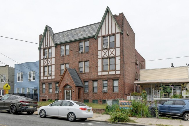 property at 901 Grand Ave