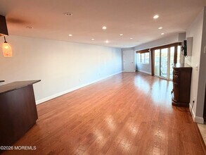525 Ocean Blvd in Long Branch, NJ - Building Photo - Building Photo