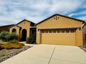 5884 S Azure Vista Way in Green Valley, AZ - Building Photo
