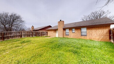 2512 Westcliff Rd in Killeen, TX - Building Photo - Building Photo
