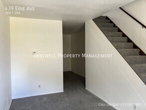 439 Erie Ave in Glassport, PA - Building Photo - Building Photo