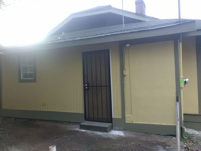 1530 Waverly Ave in Memphis, TN - Building Photo - Building Photo