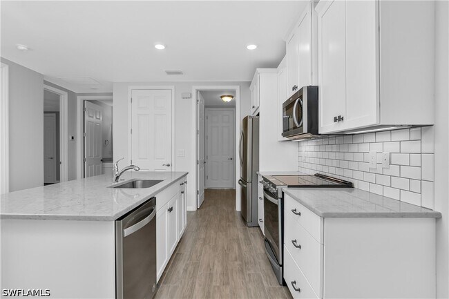 property at 14559 Edgewater Cir