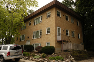 3624 Waukegan Rd Apartments