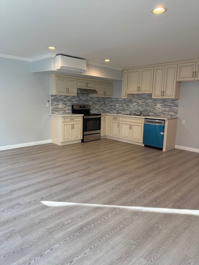 property at 21215-21212 De La Guerra St