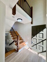 10205 CedarBrooke Ln in Kansas City, MO - Building Photo - Building Photo