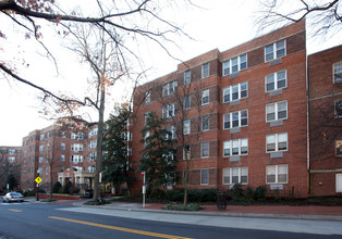 Gateway Georgetown Condos in Washington, DC - Building Photo - Building Photo