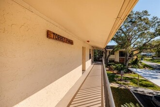 12300 Vonn Rd in Largo, FL - Building Photo - Building Photo
