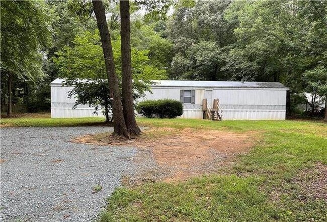 6306 Old Pageland Marshville Rd in Monroe, NC - Building Photo - Building Photo